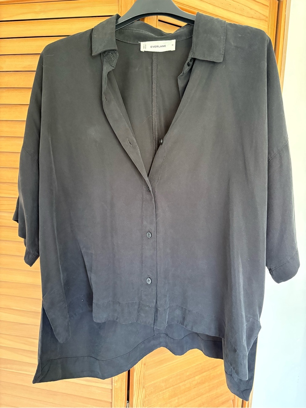 Everlane Black Relaxed Boxy Short-Sleeved Button-Down Shirt